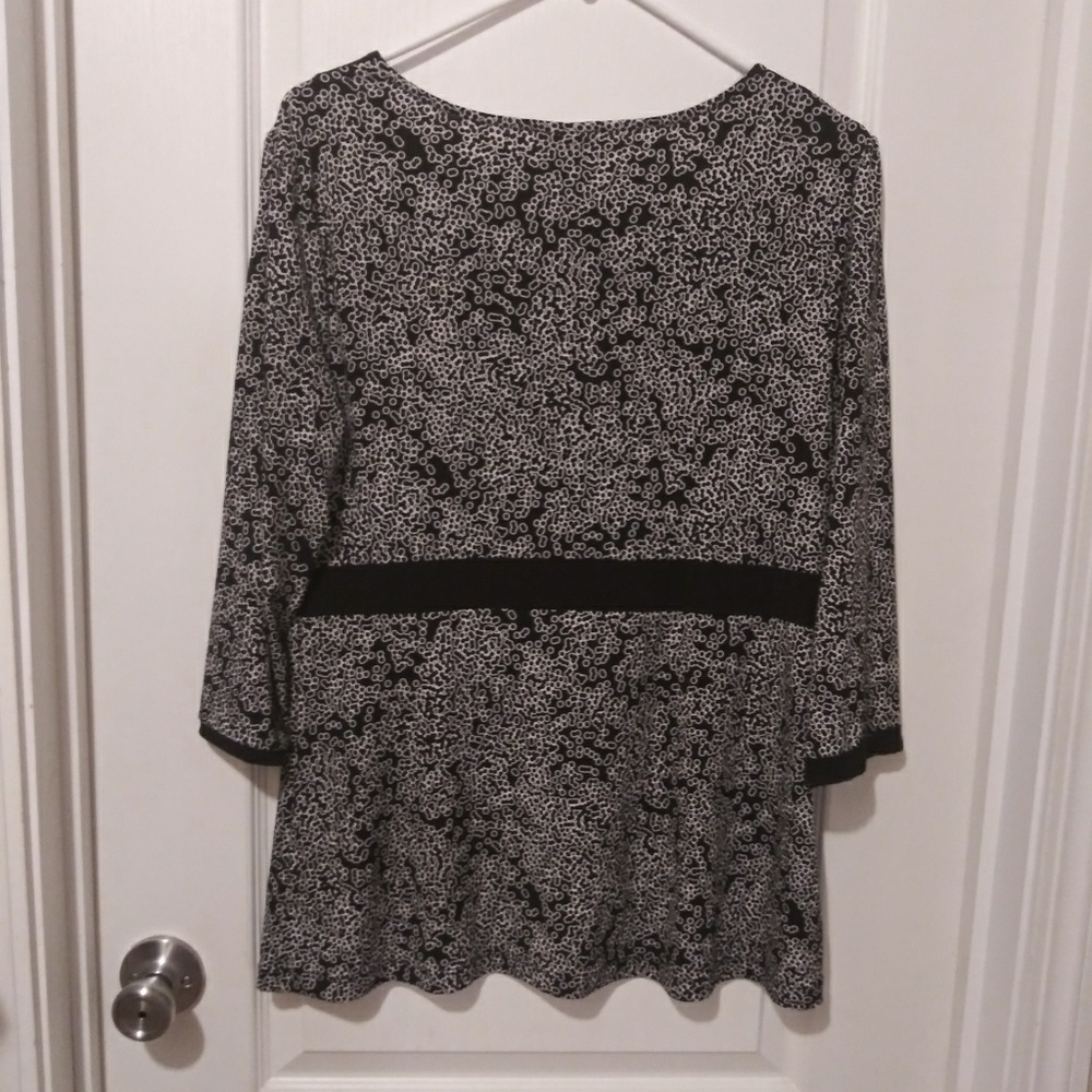 Blouse - Picture 2 of 3